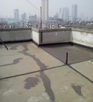 阿瓦提漏水维修 楼顶漏水是什么原因，楼顶漏水维修方法是什么?