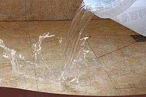 阿瓦提漏水维修 免砸砖防水材料该如何施工